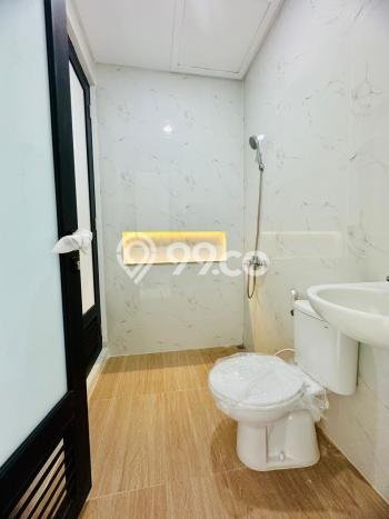 Rumah Modern Cantik 5 KT Bisa Langsung Pindah di BSD Rumah Modern Cantik 5 KT Bisa Langsung Pindah di BSD