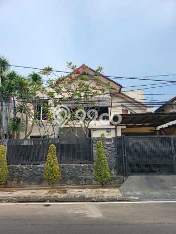 Dijual Rumah Mewah Megah Dengan View Cantik di Bintaro, Tangerang Selatan Dijual Rumah Mewah Megah Dengan View Cantik di Bintaro, Tangerang Selatan