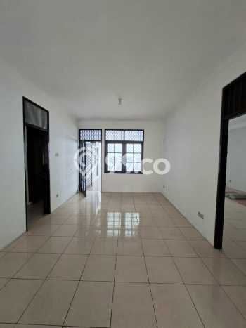 Ready to Use! Luxury House LT 180m2 Desain Elegan di Bintaro Ready to Use! Luxury House LT 180m2 Desain Elegan di Bintaro