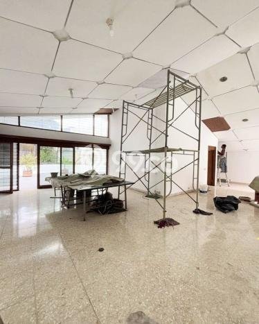 Hunian Mewah LB 395m2 Siap Pakai Desain Elegan di Pondok Indah, Jakarta Selatan Hunian Mewah LB 395m2 Siap Pakai Desain Elegan di Pondok Indah, Jakarta Selatan