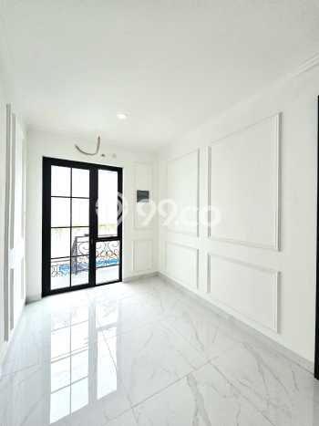 Jual Rumah Luas Megah Dengan View Cantik di Bintaro, Tangerang Selatan Jual Rumah Luas Megah Dengan View Cantik di Bintaro, Tangerang Selatan