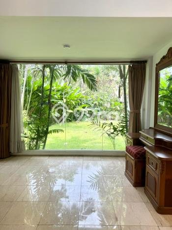Hunian Mewah LB 500m2 Siap Pakai Desain Elegan di Bintaro, Tangerang Selatan Hunian Mewah LB 500m2 Siap Pakai Desain Elegan di Bintaro, Tangerang Selatan