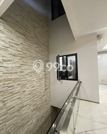 Rumah Luxury Modern Tanpa Renovasi di Pantai Indah Kapuk Jakarta Utara Rumah Luxury Modern Tanpa Renovasi di Pantai Indah Kapuk Jakarta Utara