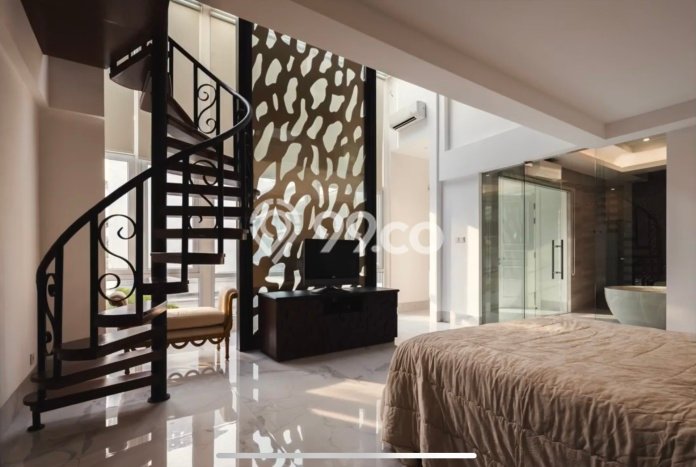 Hunian Mewah LB 1728m2 Siap Huni Desain Elegan di Ancol, Jakarta Utara Hunian Mewah LB 1728m2 Siap Huni Desain Elegan di Ancol, Jakarta Utara