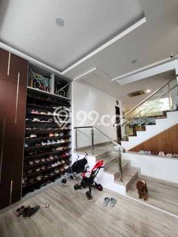 Rumah Elit Modern Tanpa Renovasi di Pantai Indah Kapuk Jakarta Utara Rumah Elit Modern Tanpa Renovasi di Pantai Indah Kapuk Jakarta Utara