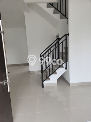 Hunian Nyaman Asri 2 KT Siap Huni di Graha Raya Tangerang Selatan Hunian Nyaman Asri 2 KT Siap Huni di Graha Raya Tangerang Selatan