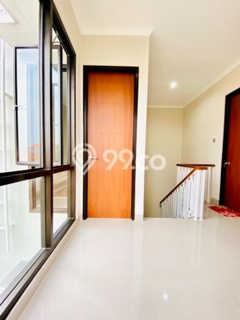 Rumah Modern Minimalis 3 Kamar Siap Huni di Larangan Rumah Modern Minimalis 3 Kamar Siap Huni di Larangan