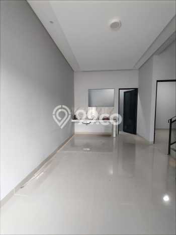 Dijual Rumah Strategis Bagus Punya 3 KT di Ciledug Tangerang SHM Dijual Rumah Strategis Bagus Punya 3 KT di Ciledug Tangerang SHM