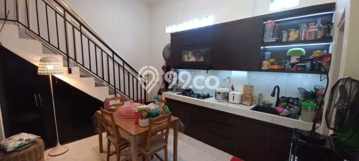 Jual Rumah Bagus Siap Huni LB 90m2 di Serpong Utara, Tangerang Selatan Jual Rumah Bagus Siap Huni LB 90m2 di Serpong Utara, Tangerang Selatan