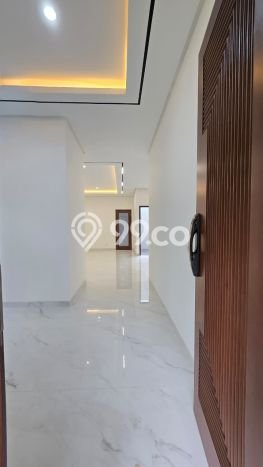 Dijual Rumah Mewah Exclusive di BSD, Tangerang Selatan Dijual Rumah Mewah Exclusive di BSD, Tangerang Selatan