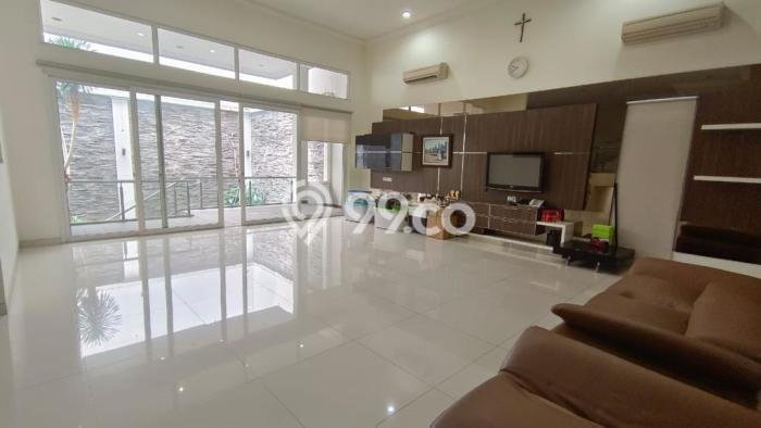 Dijual Rumah Mewah Elegan Dengan View Cantik di Gading Serpong Pondok Hijau Golf, Tangerang Dijual Rumah Mewah Elegan Dengan View Cantik di Gading Serpong Pondok Hijau Golf, Tangerang