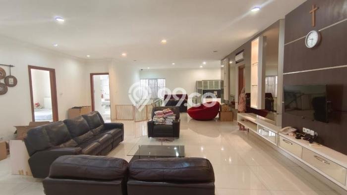 Dijual Rumah Mewah Elegan Dengan View Cantik di Gading Serpong Pondok Hijau Golf, Tangerang Dijual Rumah Mewah Elegan Dengan View Cantik di Gading Serpong Pondok Hijau Golf, Tangerang