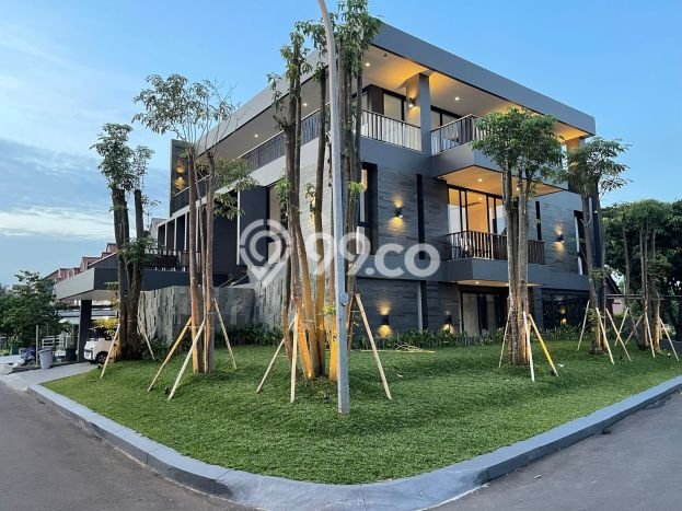 Hunian Elit LB 726m2 Siap Huni Desain Elegan di Alam Sutera, Tangerang Hunian Elit LB 726m2 Siap Huni Desain Elegan di Alam Sutera, Tangerang