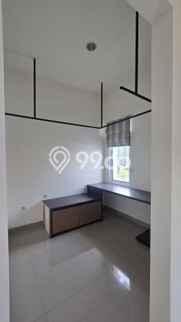 For Sale! Premium House LT 240m2 Desain Modern di Alam Sutera For Sale! Premium House LT 240m2 Desain Modern di Alam Sutera