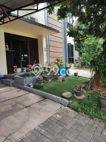 Rumah Elit Modern Tanpa Renovasi di BSD The Icon Tangerang Rumah Elit Modern Tanpa Renovasi di BSD The Icon Tangerang