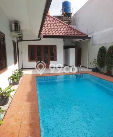 HUNIAN IMPIAN! Rumah di Menteng, 4 KM, Free Macet, Luas 600m² Bangunan 400m² HUNIAN IMPIAN! Rumah di Menteng, 4 KM, Free Macet, Luas 600m² Bangunan 400m²