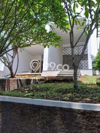 Rumah sewa siap pakai 4 KT di BSD De Park, Tangerang Rumah sewa siap pakai 4 KT di BSD De Park, Tangerang