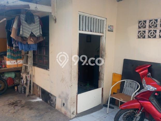 Dijual Segera Kost 4 Kamar, 4 Kamar Mandi di Ciputat Timur, Tangerang Selatan, Luas 126m2 Dijual Segera Kost 4 Kamar, 4 Kamar Mandi di Ciputat Timur, Tangerang Selatan, Luas 126m2