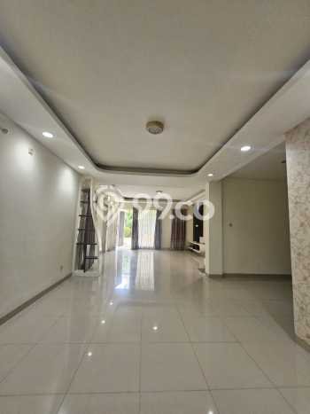 Ready to Use! Luxury House LT 185m2 Desain Modern di BSD City Ready to Use! Luxury House LT 185m2 Desain Modern di BSD City