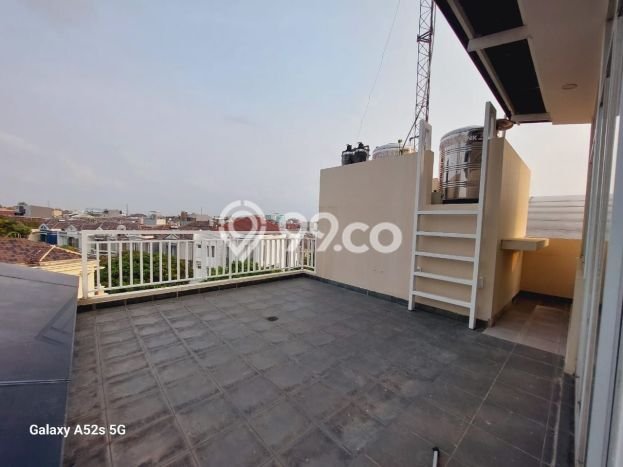 Jual Rumah Mewah Elegan Dengan View Eksklusif di Pantai Indah Kapuk, Jakarta Utara Jual Rumah Mewah Elegan Dengan View Eksklusif di Pantai Indah Kapuk, Jakarta Utara