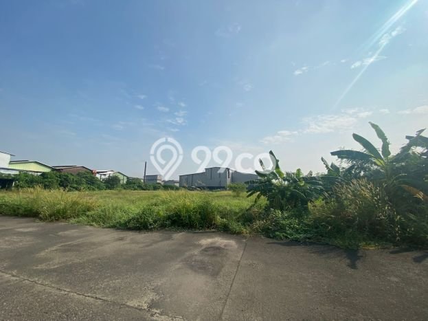 Area Ramai! Gudang Dijual di Tangerang untuk Bisnis Luas Bangunan 11833m2 Area Ramai! Gudang Dijual di Tangerang untuk Bisnis Luas Bangunan 11833m2