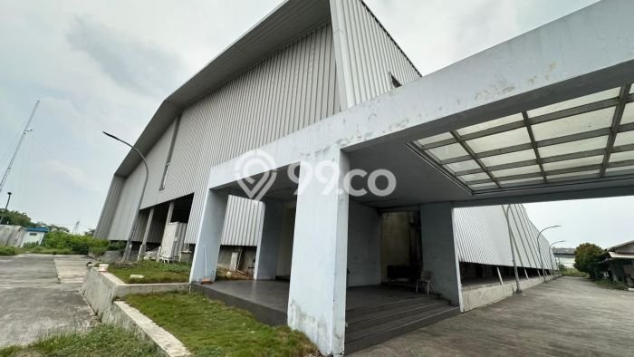 Dijual Pabrik Area Bisnis di Cikande, Luas 4032m2m², Jalan Raya Dijual Pabrik Area Bisnis di Cikande, Luas 4032m2m², Jalan Raya