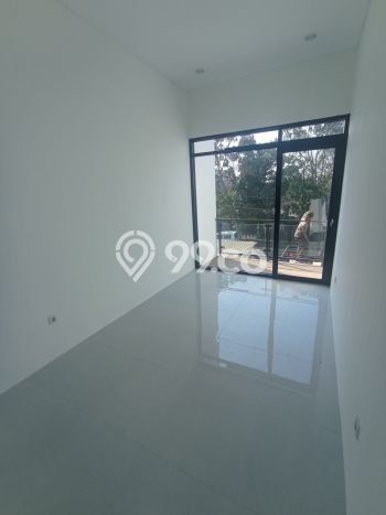 Disewakan! Rumah 4 Kamar Tidur &
3 Kamar Mandi di Sukaluyu, Bandung Disewakan! Rumah 4 Kamar Tidur &
3 Kamar Mandi di Sukaluyu, Bandung