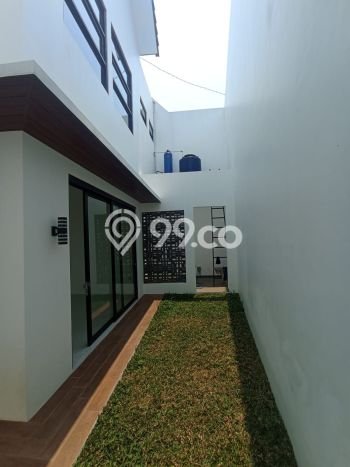 Disewakan! Rumah 4 Kamar Tidur &
3 Kamar Mandi di Sukaluyu, Bandung Disewakan! Rumah 4 Kamar Tidur &
3 Kamar Mandi di Sukaluyu, Bandung