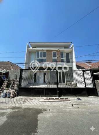 Hunian Mewah LB 170m2 Siap Huni Desain Elegan di Sutorejo, Surabaya Hunian Mewah LB 170m2 Siap Huni Desain Elegan di Sutorejo, Surabaya
