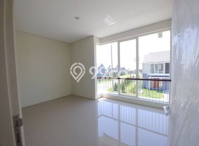 For Sale Hunian Rumah Terawat 3 Kamar di Citraland, Surabaya For Sale Hunian Rumah Terawat 3 Kamar di Citraland, Surabaya