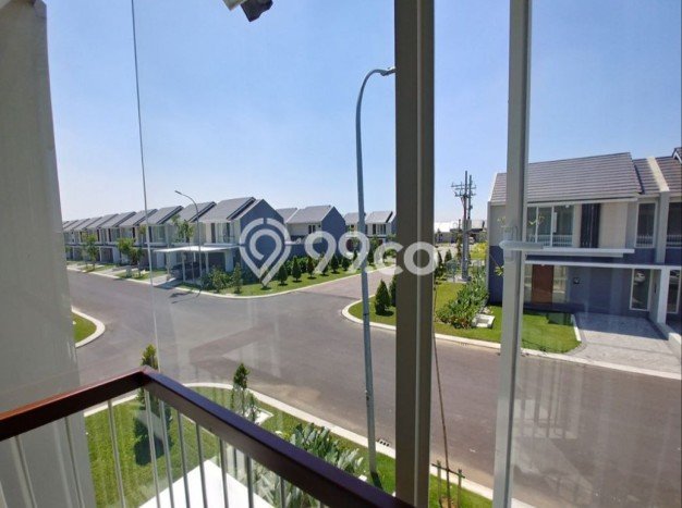 For Sale Hunian Rumah Terawat 3 Kamar di Citraland, Surabaya For Sale Hunian Rumah Terawat 3 Kamar di Citraland, Surabaya