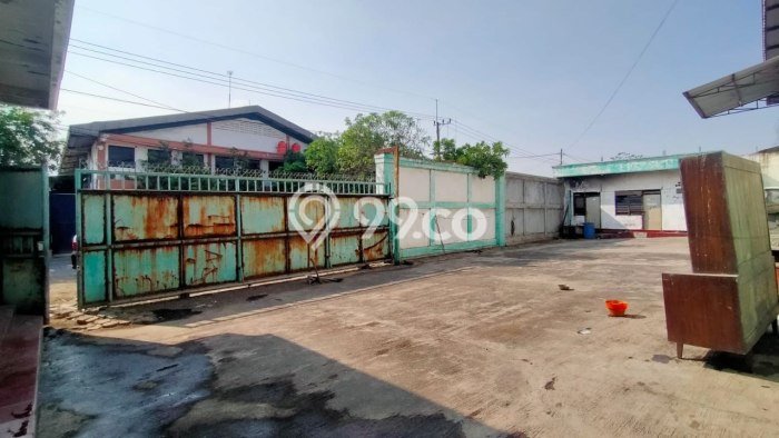 Gudang Dijual di Surabaya LT 1800m2 & LB 1600m2 Lokasi Terbaik! Gudang Dijual di Surabaya LT 1800m2 & LB 1600m2 Lokasi Terbaik!