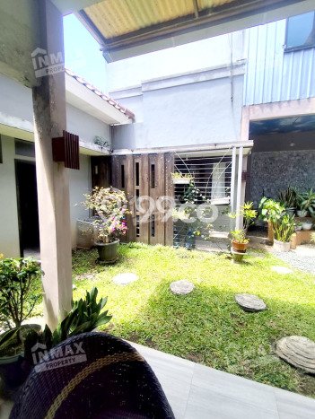 Rumah Mewah LB 250m2 Siap Huni Desain Elegan di Villa Puncak Tidar, Malang Rumah Mewah LB 250m2 Siap Huni Desain Elegan di Villa Puncak Tidar, Malang