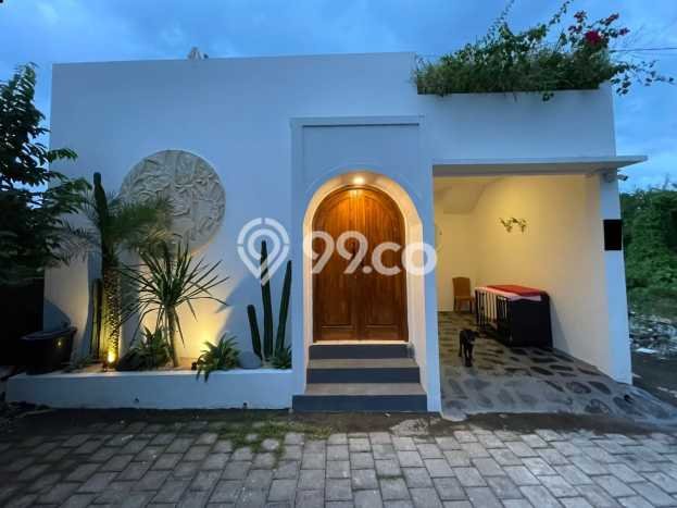 Vila Kawasan , Dimensi 100m2m², Ideal untuk hunian keluarga Vila Kawasan , Dimensi 100m2m², Ideal untuk hunian keluarga