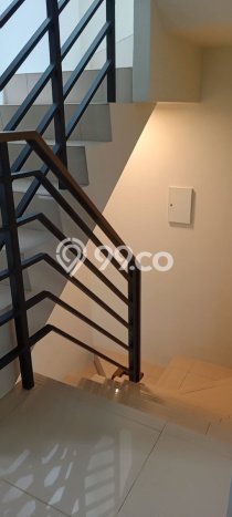 Disewakan! Rumah 4 Kamar Tidur &
3 Kamar Mandi di Summarecon Crown Gading, Bekasi Disewakan! Rumah 4 Kamar Tidur &
3 Kamar Mandi di Summarecon Crown Gading, Bekasi