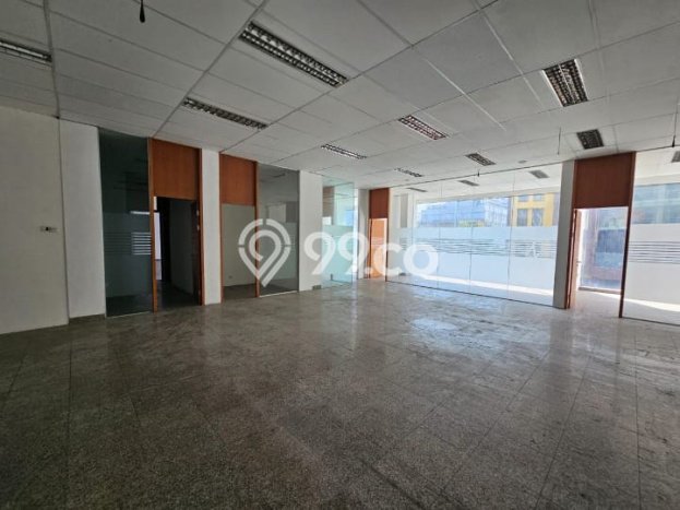 Kantor untuk Disewa di Pusat Jakarta Selatan Luas Bangunan 2600m2 Kantor untuk Disewa di Pusat Jakarta Selatan Luas Bangunan 2600m2