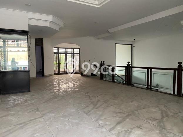 Rumah Elit LB 567m2 Siap Pakai Desain Elegan di Sunter, Jakarta Utara Rumah Elit LB 567m2 Siap Pakai Desain Elegan di Sunter, Jakarta Utara