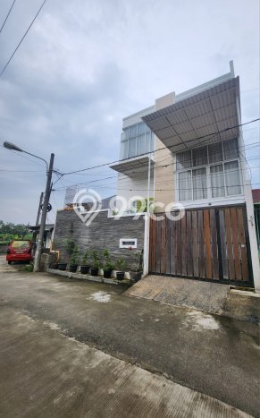 Hunian Mewah LB 500m2 Siap Pakai Desain Elegan di Cengkareng Barat, Jakarta Barat Hunian Mewah LB 500m2 Siap Pakai Desain Elegan di Cengkareng Barat, Jakarta Barat