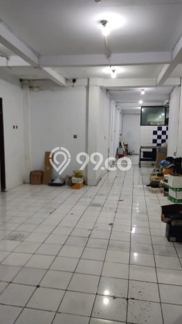 Ruko Disewa di Jakarta Timur dengan LB 167m2 Area Komersial Ramai Ruko Disewa di Jakarta Timur dengan LB 167m2 Area Komersial Ramai