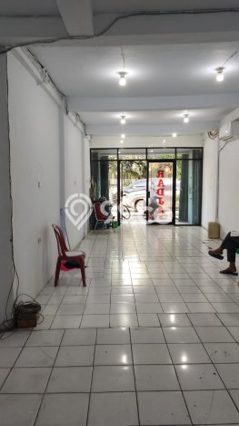 Ruko Disewa di Jakarta Timur dengan LB 167m2 Area Komersial Ramai Ruko Disewa di Jakarta Timur dengan LB 167m2 Area Komersial Ramai