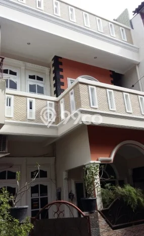 Disewakan! Rumah 5 Kamar Tidur &
2 Kamar Mandi di Sunter, Jakarta Utara Disewakan! Rumah 5 Kamar Tidur &
2 Kamar Mandi di Sunter, Jakarta Utara