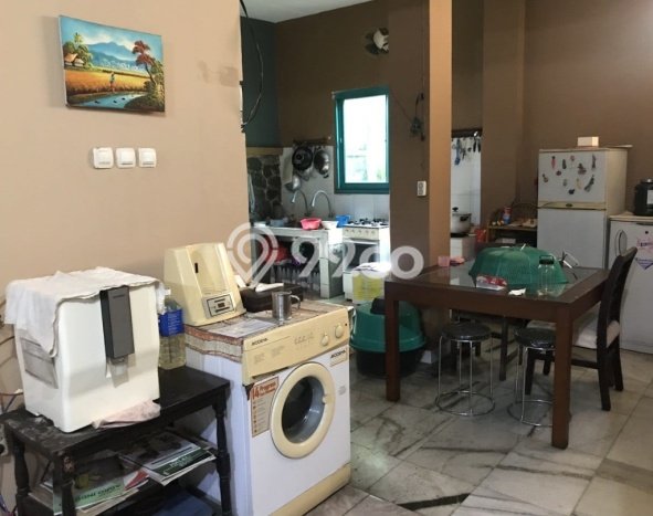 Rumah Mewah Siap Huni LT 522m2 di Senen, Jakarta Pusat Rumah Mewah Siap Huni LT 522m2 di Senen, Jakarta Pusat