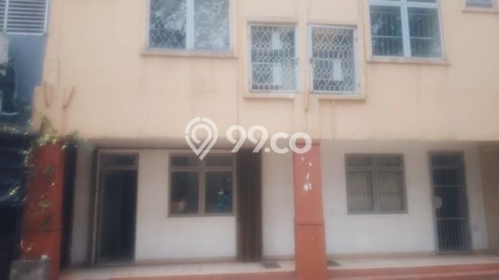 Ruko Disewakan di BSD, Luas 180m², Area Strategis, Lokasi Bagus Ruko Disewakan di BSD, Luas 180m², Area Strategis, Lokasi Bagus