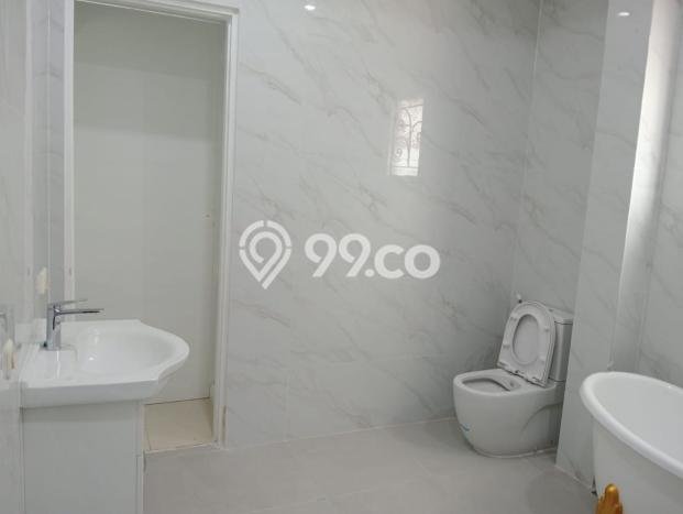 Hunian Elit LB 380m2 Siap Huni Desain Elegan di BSD Taman Giri Loka, Tangerang Hunian Elit LB 380m2 Siap Huni Desain Elegan di BSD Taman Giri Loka, Tangerang