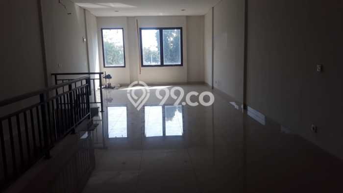 LOKASI PREMIUM! Ruko di , Luas 120m2m², Pusat Bisnis LOKASI PREMIUM! Ruko di , Luas 120m2m², Pusat Bisnis