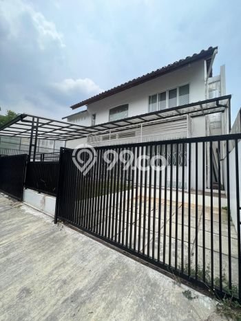 Ready to Use! Premium House LT 240m2 Desain Elegan di BSD Puspita Loka Ready to Use! Premium House LT 240m2 Desain Elegan di BSD Puspita Loka