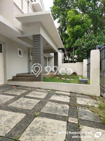 Hunian Mewah LB 250m2 Siap Pakai Desain Elegan di BSD Puspita Loka, Tangerang Hunian Mewah LB 250m2 Siap Pakai Desain Elegan di BSD Puspita Loka, Tangerang