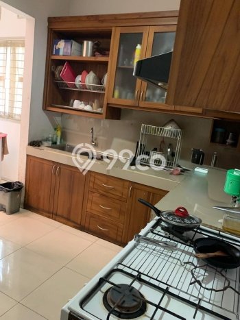 Rumah Elit LB 195m2 Siap Pakai Desain Elegan di BSD Puspita Loka, Tangerang Rumah Elit LB 195m2 Siap Pakai Desain Elegan di BSD Puspita Loka, Tangerang