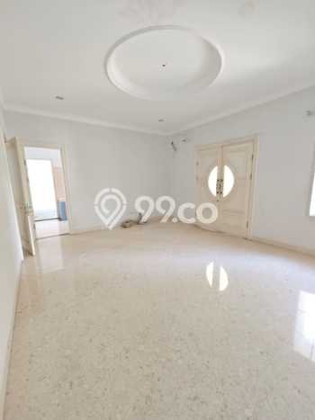 Dijual Rumah Mewah Elegan Dengan View Eksklusif di Alam Sutera, Tangerang Dijual Rumah Mewah Elegan Dengan View Eksklusif di Alam Sutera, Tangerang