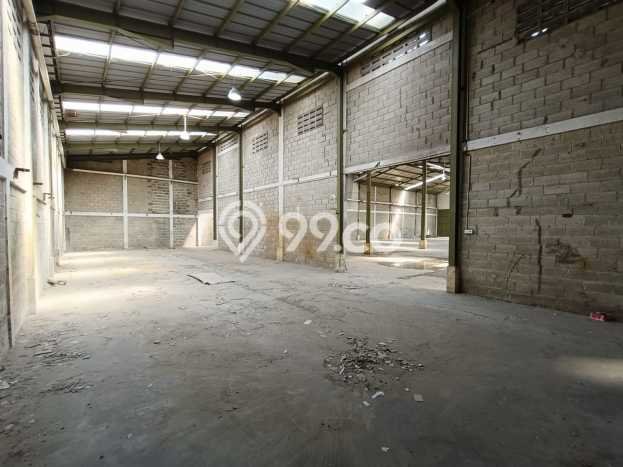 For Rent Gudang Premium di BSD, Luas 1350m2m², Jalan Strategis For Rent Gudang Premium di BSD, Luas 1350m2m², Jalan Strategis